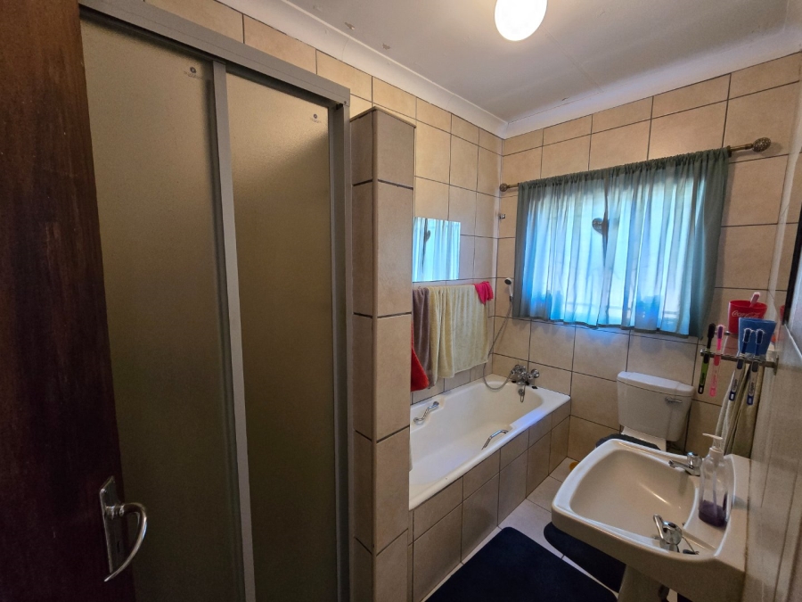 3 Bedroom Property for Sale in Universitas Free State